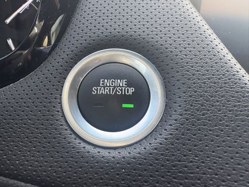 Used 2019 Cadillac XT5 FWD image 26