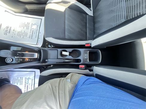 Used 2022 Nissan Versa SV image 20