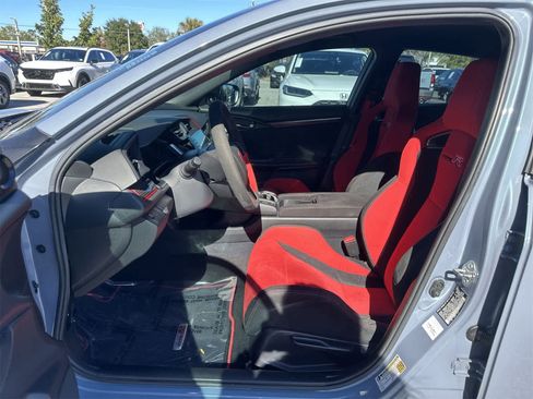Used 2019 Honda Civic Type R image 2