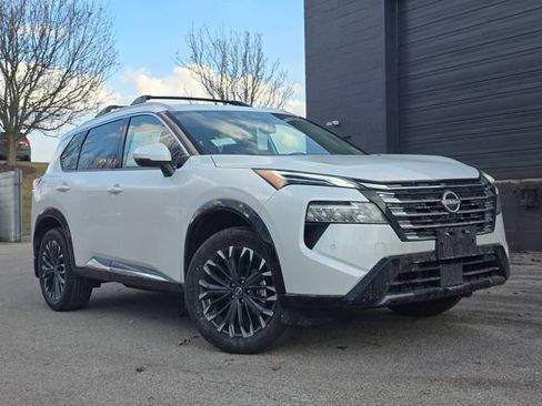 New 2026 Nissan Rogue Platinum w/ Platinum Premium Package image 2