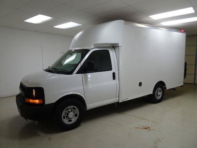 Used 2015 Chevrolet Express 3500 RWD image 3