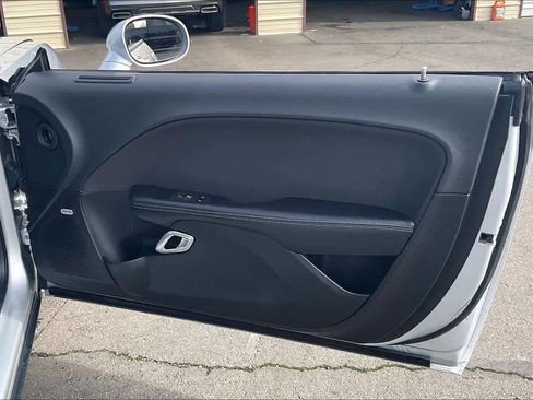 Used 2019 Dodge Challenger R/T image 25