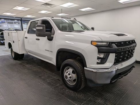 Used 2021 Chevrolet Silverado 3500 W/T w/ WT Convenience Package image 3