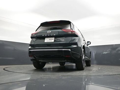 Used 2026 Nissan Rogue Platinum w/ Platinum Premium Package AWD/4WD image 30