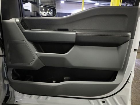 Used 2024 Ford F350 XLT w/ FX4 Off-Road Package image 15