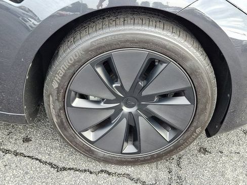 Used 2024 Tesla Model 3 Long Range AWD/4WD image 11