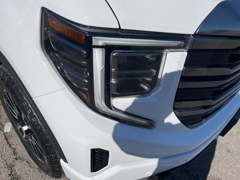 Used 2024 GMC Sierra 1500 AT4 w/ Technology Package image 34