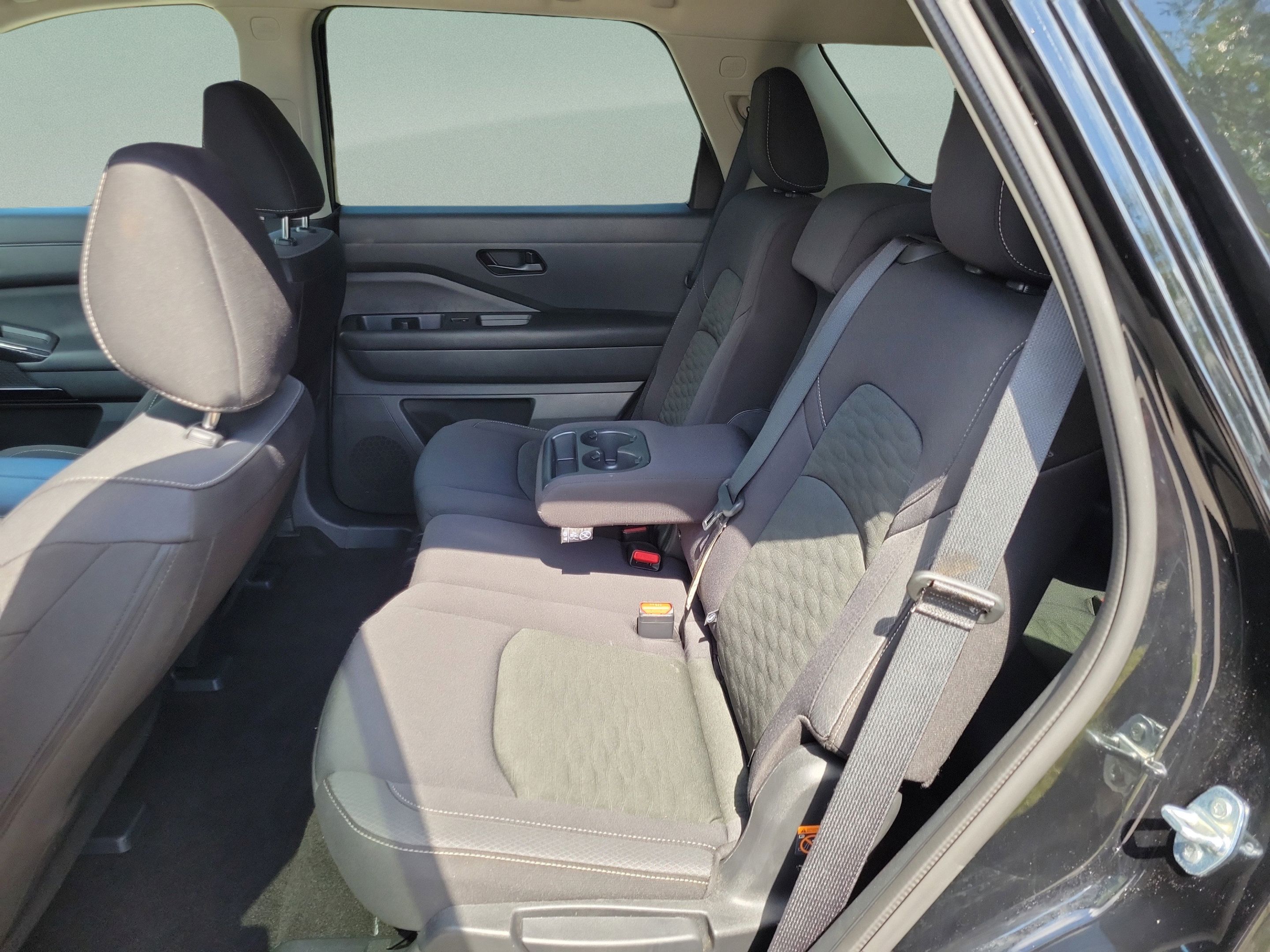 Certified 2024 Nissan Pathfinder SV FWD image 27