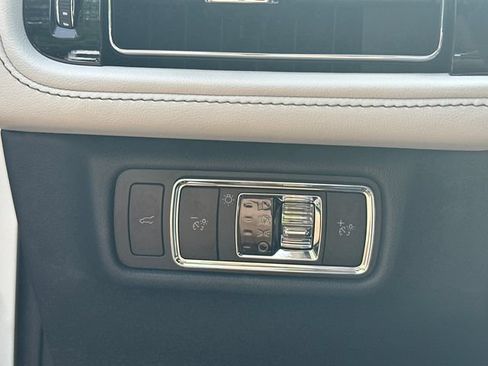 New 2026 Lincoln Aviator Reserve w/ Jet Appearance Package AWD/4WD image 23