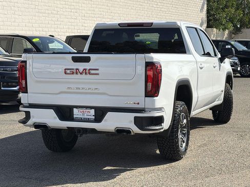 Used 2025 GMC Sierra 1500 AT4 AWD/4WD image 4
