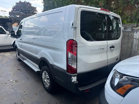 Used 2025 Ford Transit 250 Low Roof w/ Exterior Upgrade Package RWD image 3