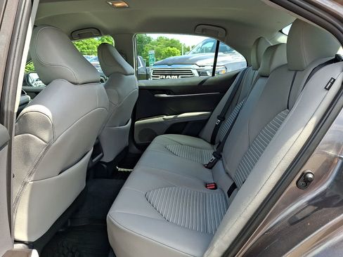 Used 2024 Toyota Camry SE AWD/4WD image 13
