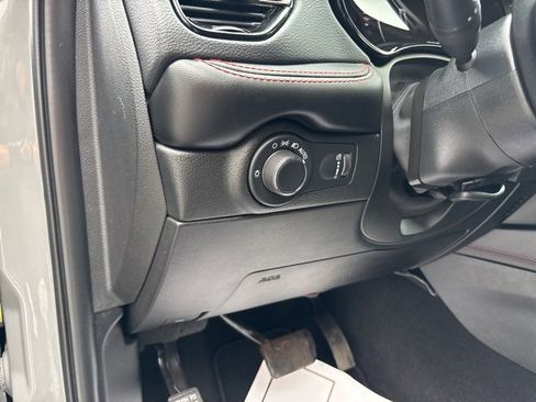 Used 2023 Dodge Durango GT image 27