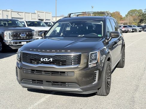 Used 2022 Kia Telluride S image 5