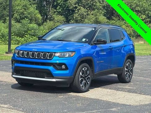 Used 2023 Jeep Compass Limited AWD/4WD image 29