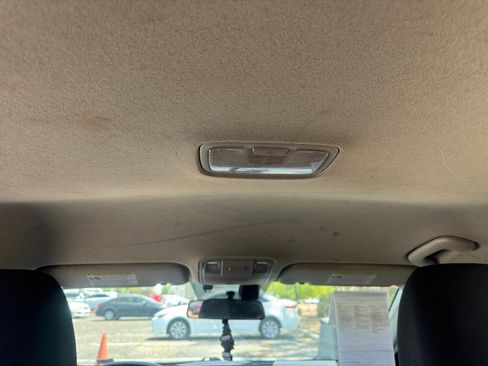 Used 2019 Kia Forte S FWD image 33