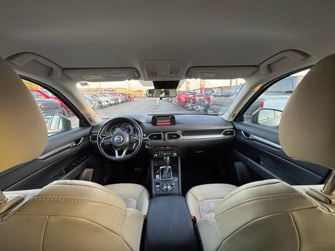 Used 2019 MAZDA CX-5 Touring FWD image 6