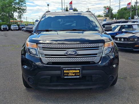 Used 2015 Ford Explorer 4WD image 2
