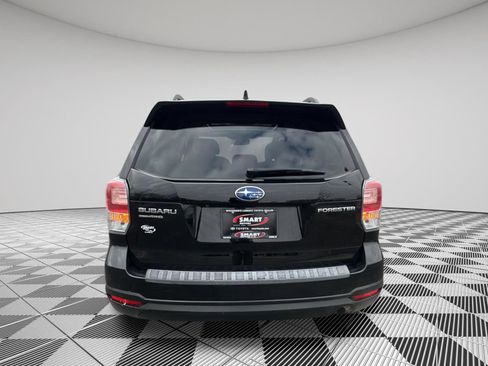 Used 2018 Subaru Forester 2.5i Premium w/ All-Weather Package image 16