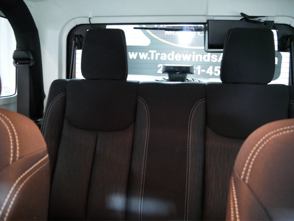 Used 2014 Jeep Wrangler Sahara AWD/4WD image 27