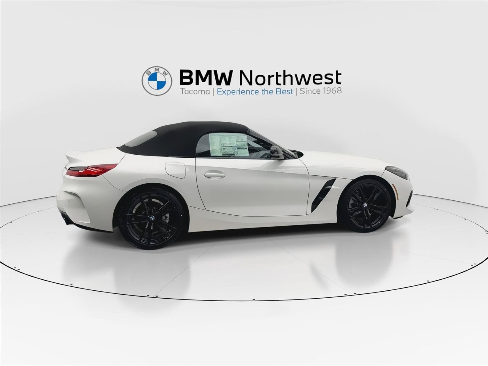 New 2026 BMW Z4 sDrive30i w/ Shadowloine Package RWD image 4