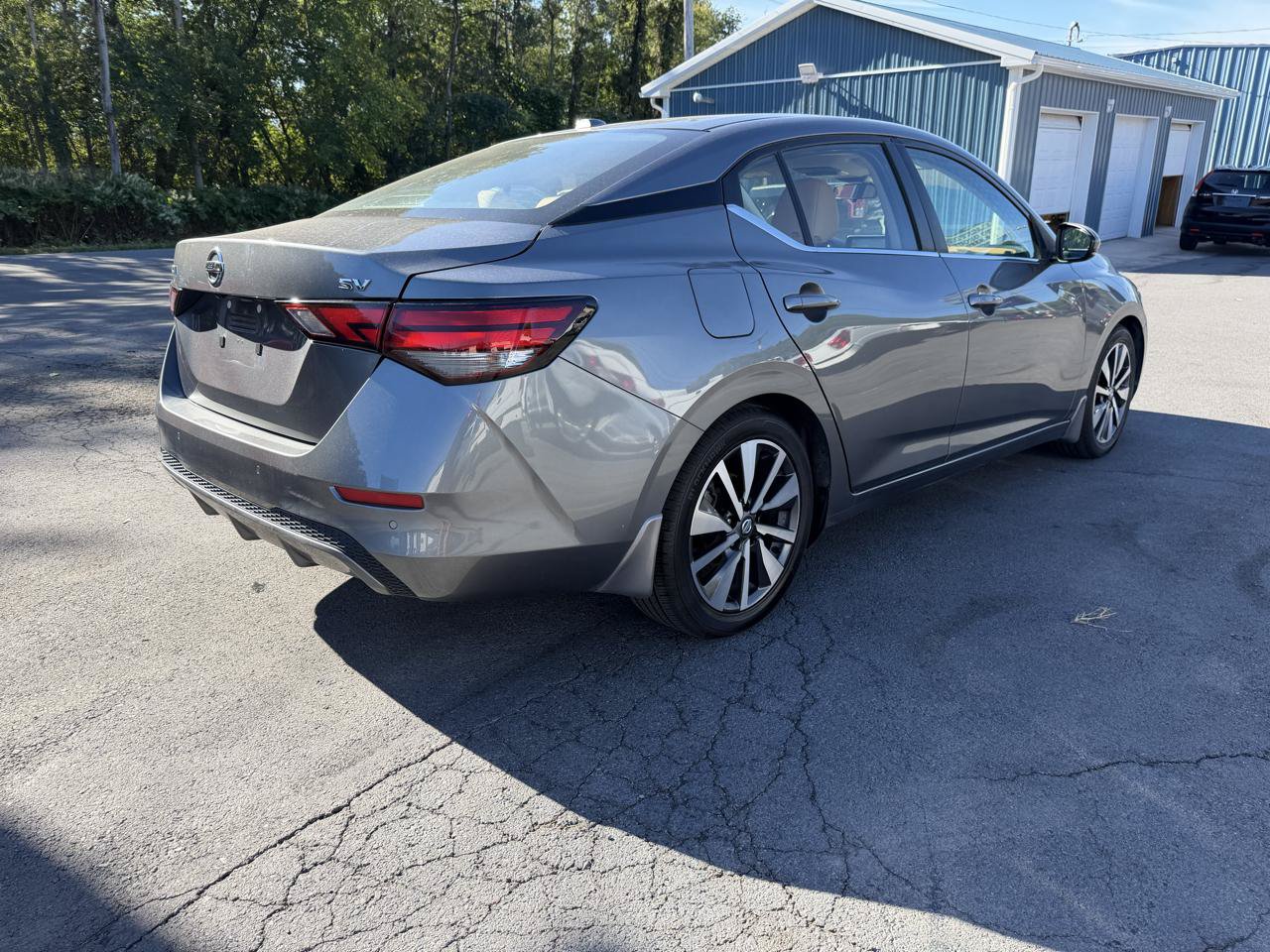 Used 2020 Nissan Sentra SV w/ SV Premium Package FWD image 5