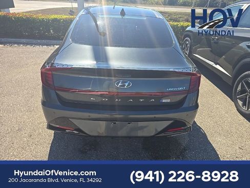 Used 2023 Hyundai Sonata Limited image 9
