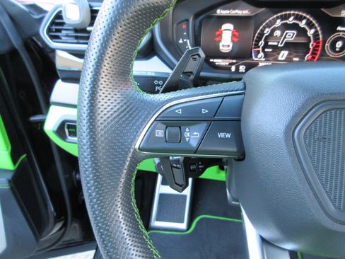 Used 2022 Lamborghini Urus image 57