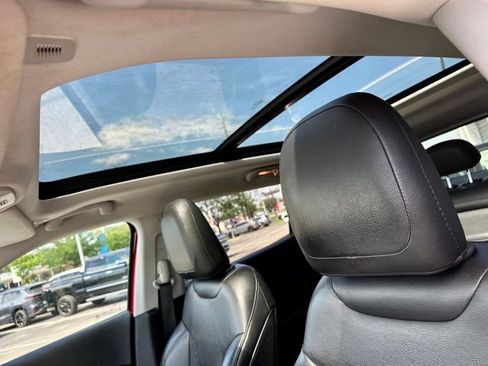 Used 2019 Jeep Compass Latitude AWD/4WD image 15