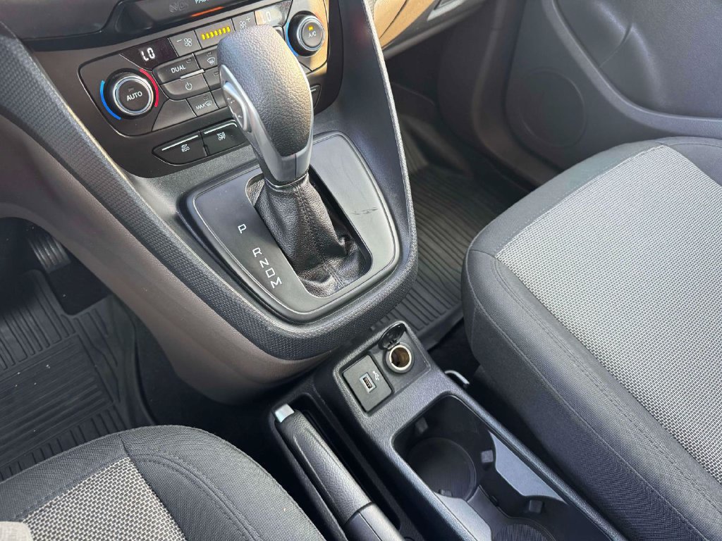 Used 2022 Ford Transit Connect XL FWD image 33