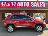 Used 2015 Volkswagen Tiguan SE image 2