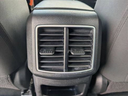 Used 2025 Kia Sportage LX FWD image 17