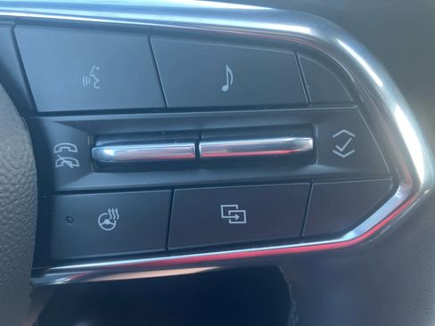 New 2026 Chevrolet Equinox LT w/ Safety and Technology Package FWD image 19