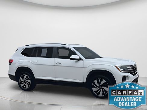 Certified 2025 Volkswagen Atlas SEL image 2