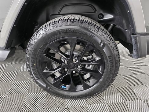 Used 2023 Jeep Wrangler Sahara w/ Safety Group image 18