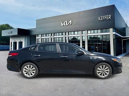 Certified 2018 Kia Optima LX w/ 17" Alloy Wheels Package image 9