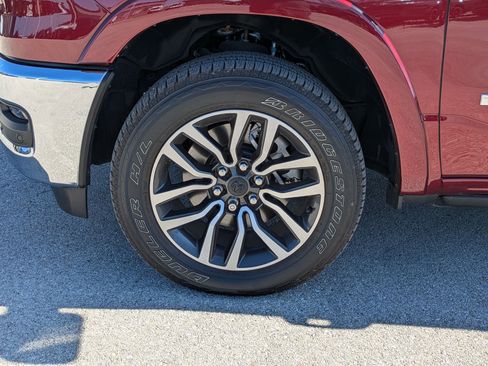 Used 2025 RAM 1500 Limited image 29