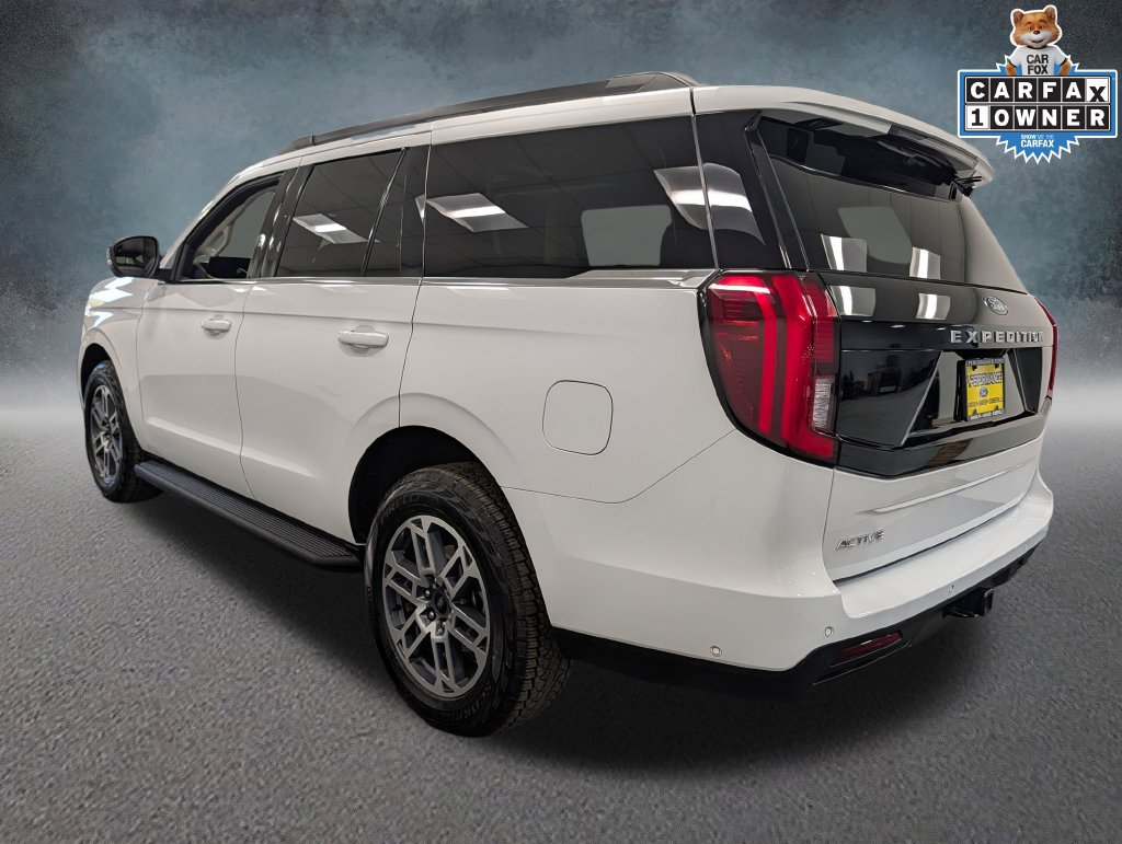 Used 2025 Ford Expedition Active AWD/4WD image 6
