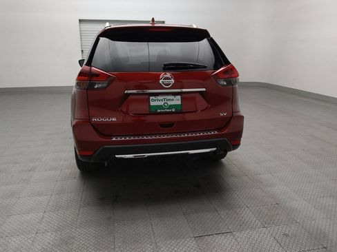 Used 2020 Nissan Rogue SV w/ Premium Package FWD image 6