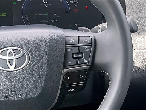 Used 2025 Toyota Camry SE w/ Convenience Package AWD/4WD image 24