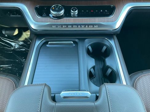 New 2025 Ford Expedition Max King Ranch image 55