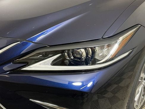 Used 2023 Lexus ES 350 w/ Accessory Package (Z2) FWD image 22