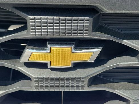 Used 2025 Chevrolet Silverado 1500 Custom image 22