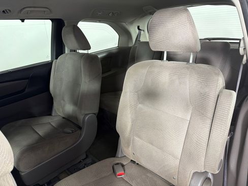 Used 2013 Honda Odyssey EX image 17