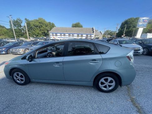 Used 2013 Toyota Prius Two FWD image 8