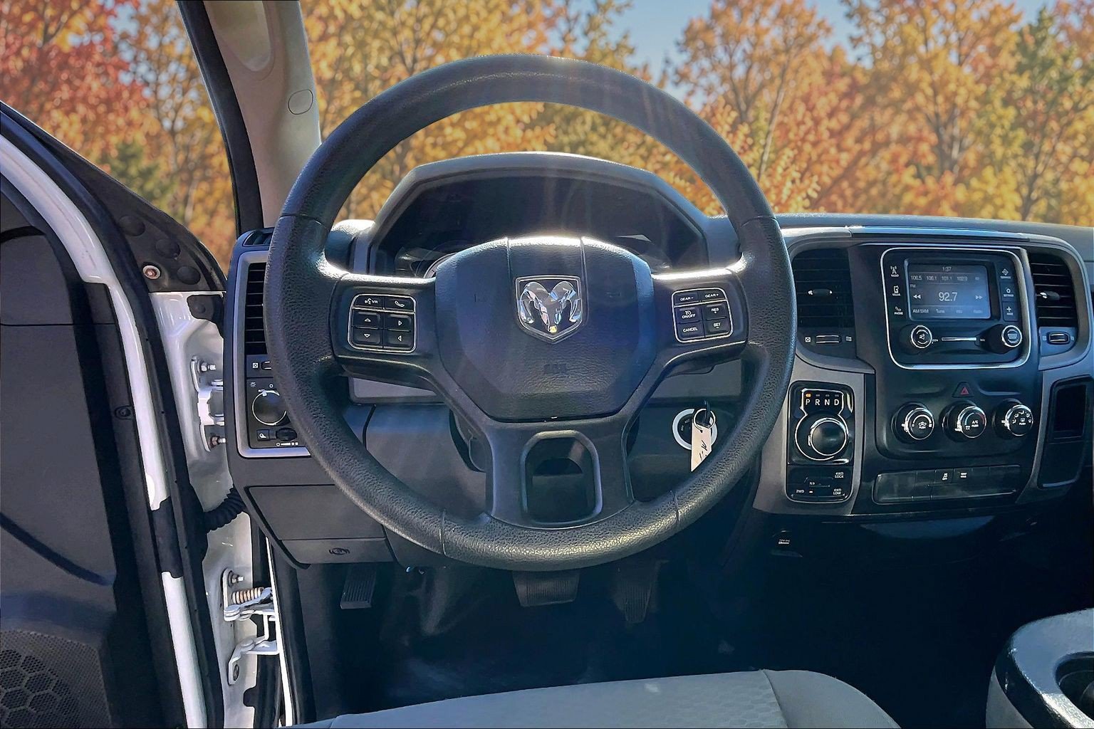Used 2018 RAM 1500 Express AWD/4WD image 6