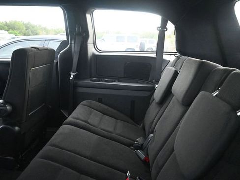 Used 2020 Dodge Grand Caravan SE image 9