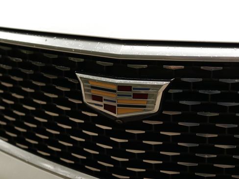 Used 2021 Cadillac XT6 Premium Luxury AWD/4WD image 39