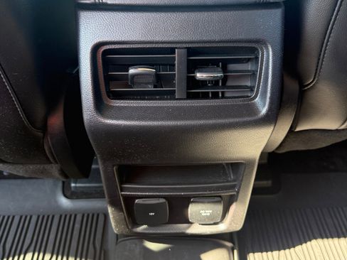 Used 2018 Ford Edge SEL w/ Equipment Group 201A AWD/4WD image 14