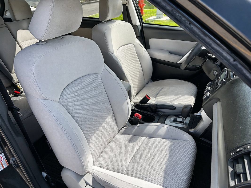 Used 2015 Subaru Forester 2.5i Premium AWD/4WD image 10